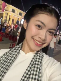 Gia sư Lê Huỳnh Tiểu Uyên dạy kèm tại nhà